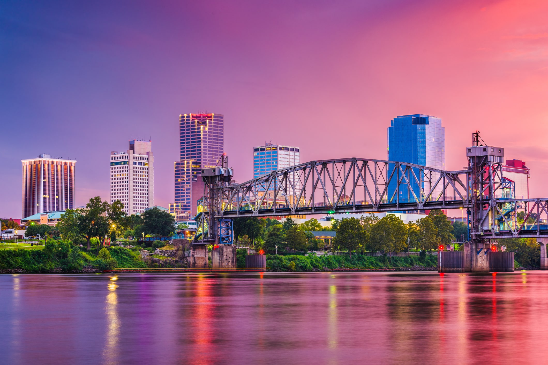pink evening sky over little rock arkansas skyline pink evening sky over little rock arkansas skyline